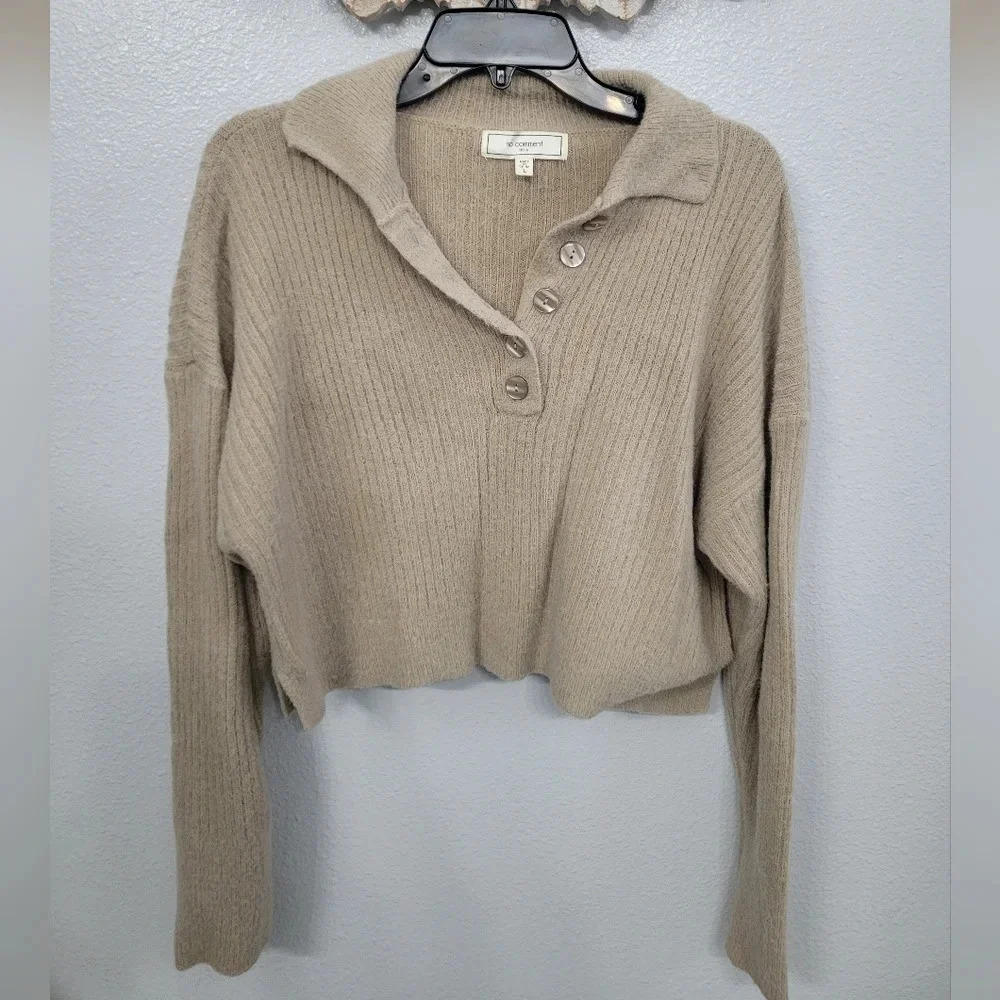 No Comment Collared Sweater - Picture 4 of 12